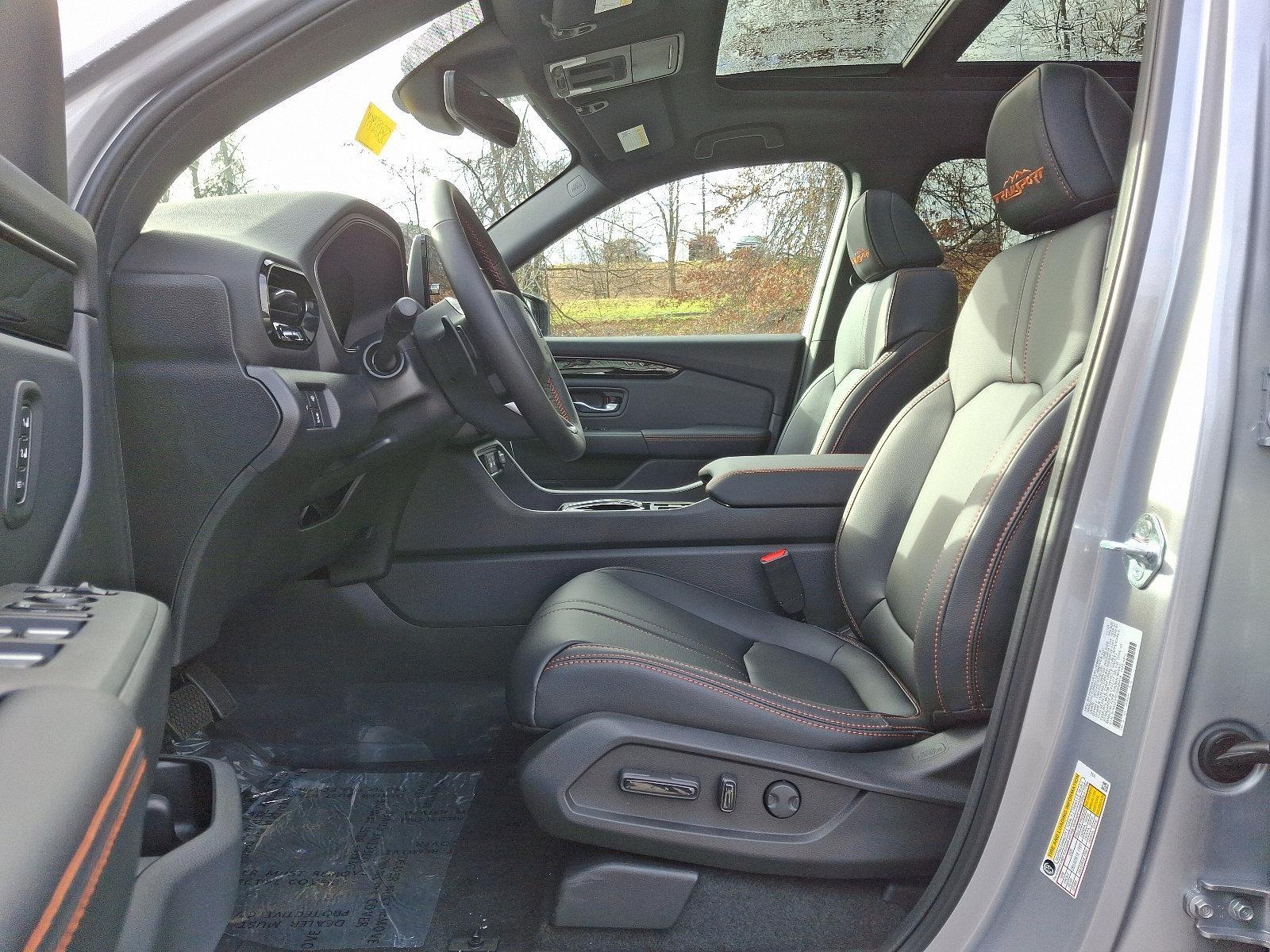 2025 Honda Pilot Vehicle Photo in Harrisburg, PA 17111