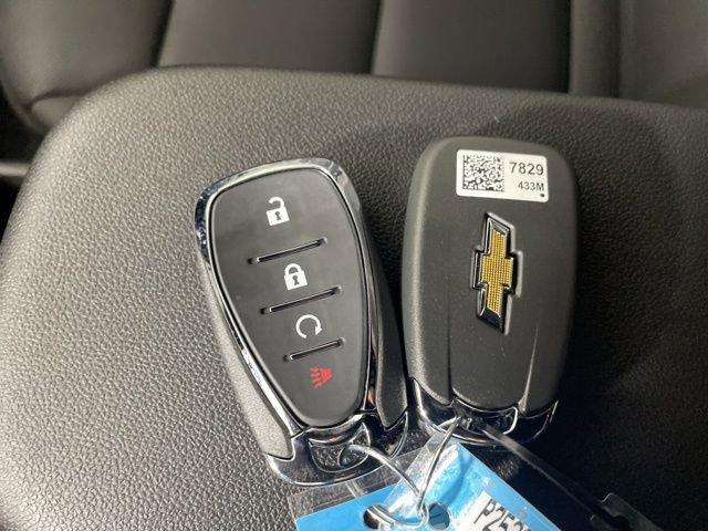 2025 Chevrolet Trax Vehicle Photo in PHOENIX, AZ 85014-3381