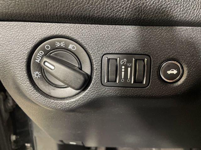 2016 Dodge Challenger Vehicle Photo in PHOENIX, AZ 85014-3381
