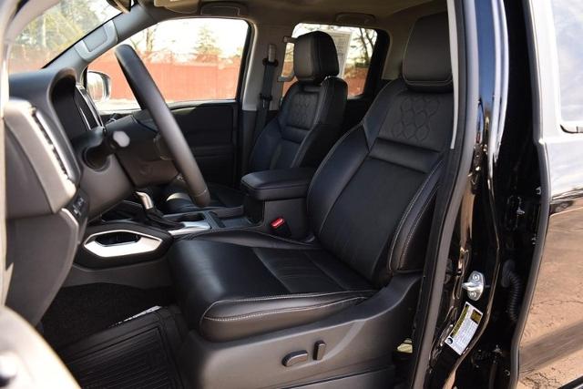 2024 Nissan Frontier Vehicle Photo in Ballwin, MO 63011