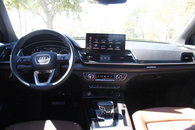 2022 Audi Q5 Vehicle Photo in HOUSTON, TX 77090