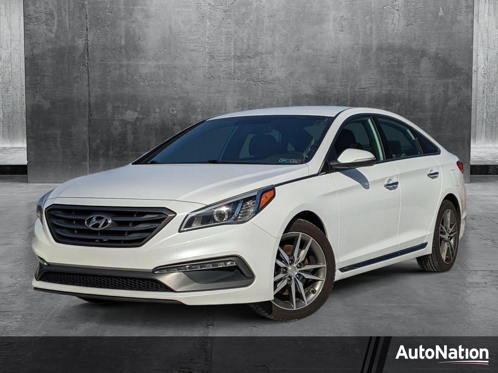 2015 Hyundai SONATA Vehicle Photo in Cockeysville, MD 21030