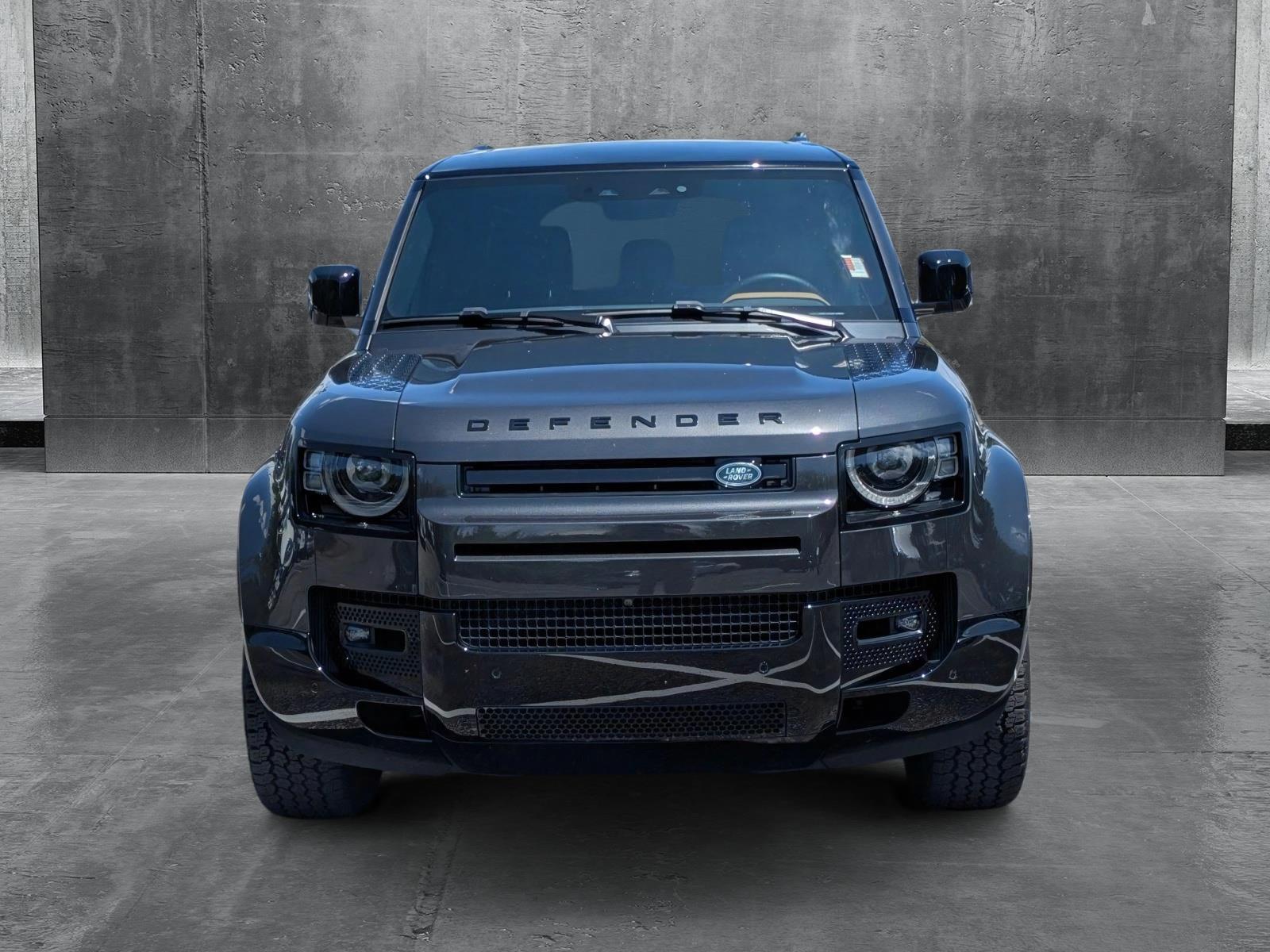 2024 Land Rover Defender Vehicle Photo in Tampa, FL 33614