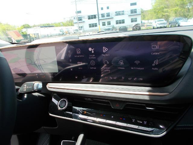 2025 Buick Envision Vehicle Photo in LOWELL, MA 01852-4336