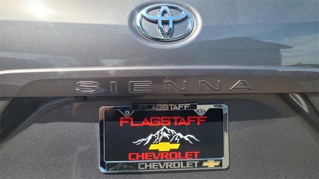 2017 Toyota Sienna Vehicle Photo in FLAGSTAFF, AZ 86001-6214