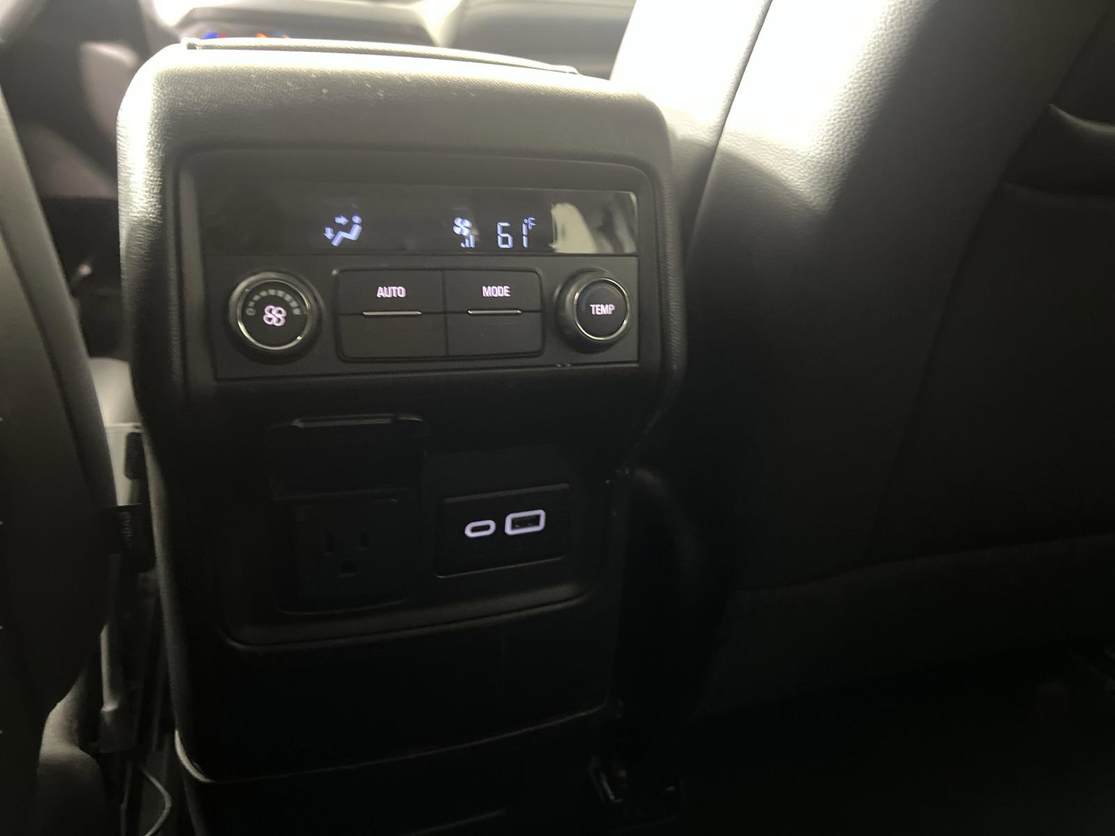 2023 GMC Acadia Vehicle Photo in GEORGETOWN, TX 78626-7508