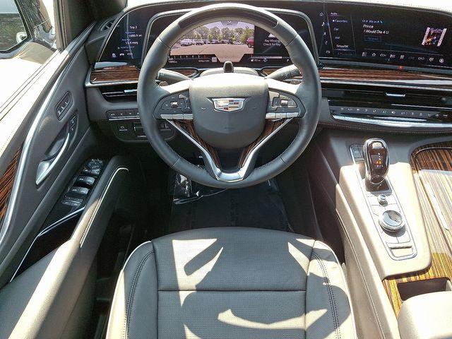 2024 Cadillac Escalade Vehicle Photo in DANBURY, CT 06810-5034