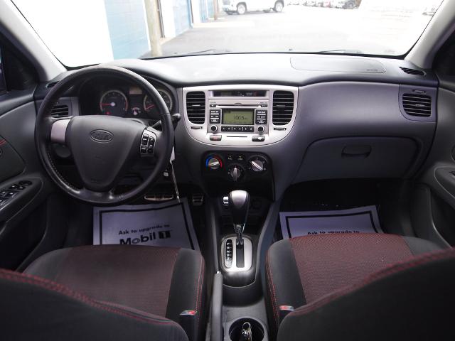 2009 Kia Rio Vehicle Photo in MADISON, IN 47250-1611