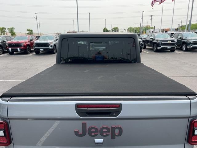 2021 Jeep Gladiator Vehicle Photo in GREEN BAY, WI 54304-5303
