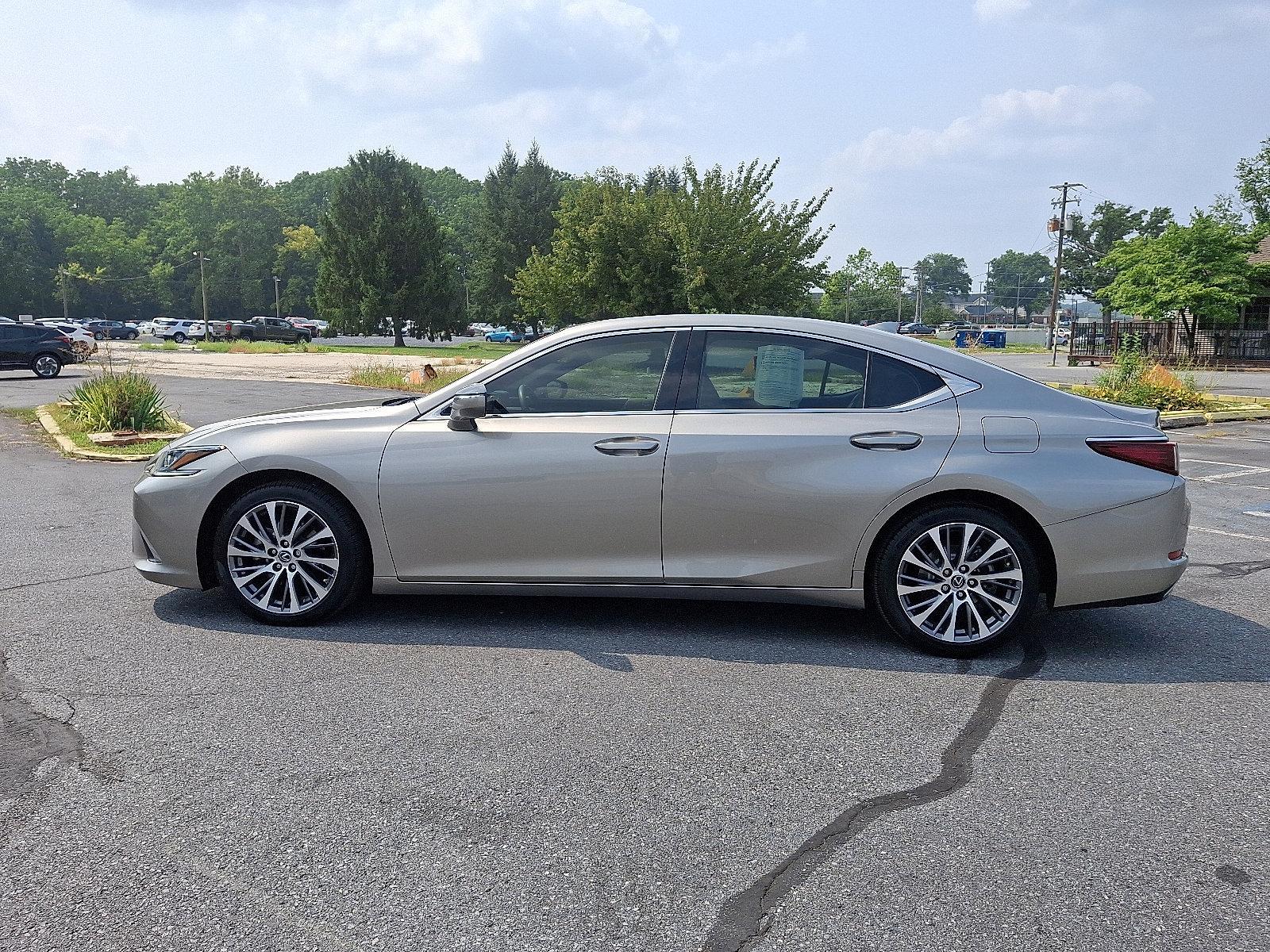 2019 Lexus ES 350 Vehicle Photo in Harrisburg, PA 17111