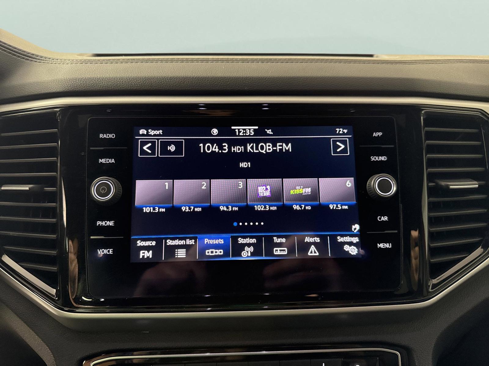 2022 Volkswagen Atlas Cross Sport Vehicle Photo in Georgetown, TX 78626