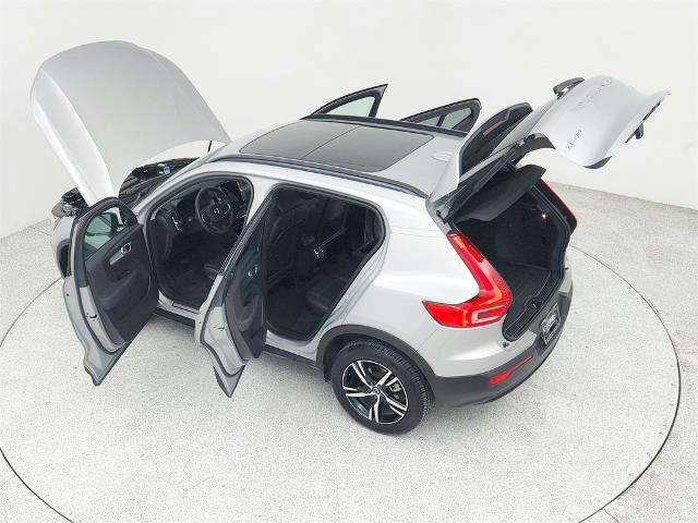 2023 Volvo XC40 Vehicle Photo in Grapevine, TX 76051