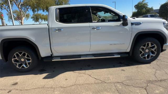 2025 GMC Sierra 1500 Vehicle Photo in GOODYEAR, AZ 85338-1310