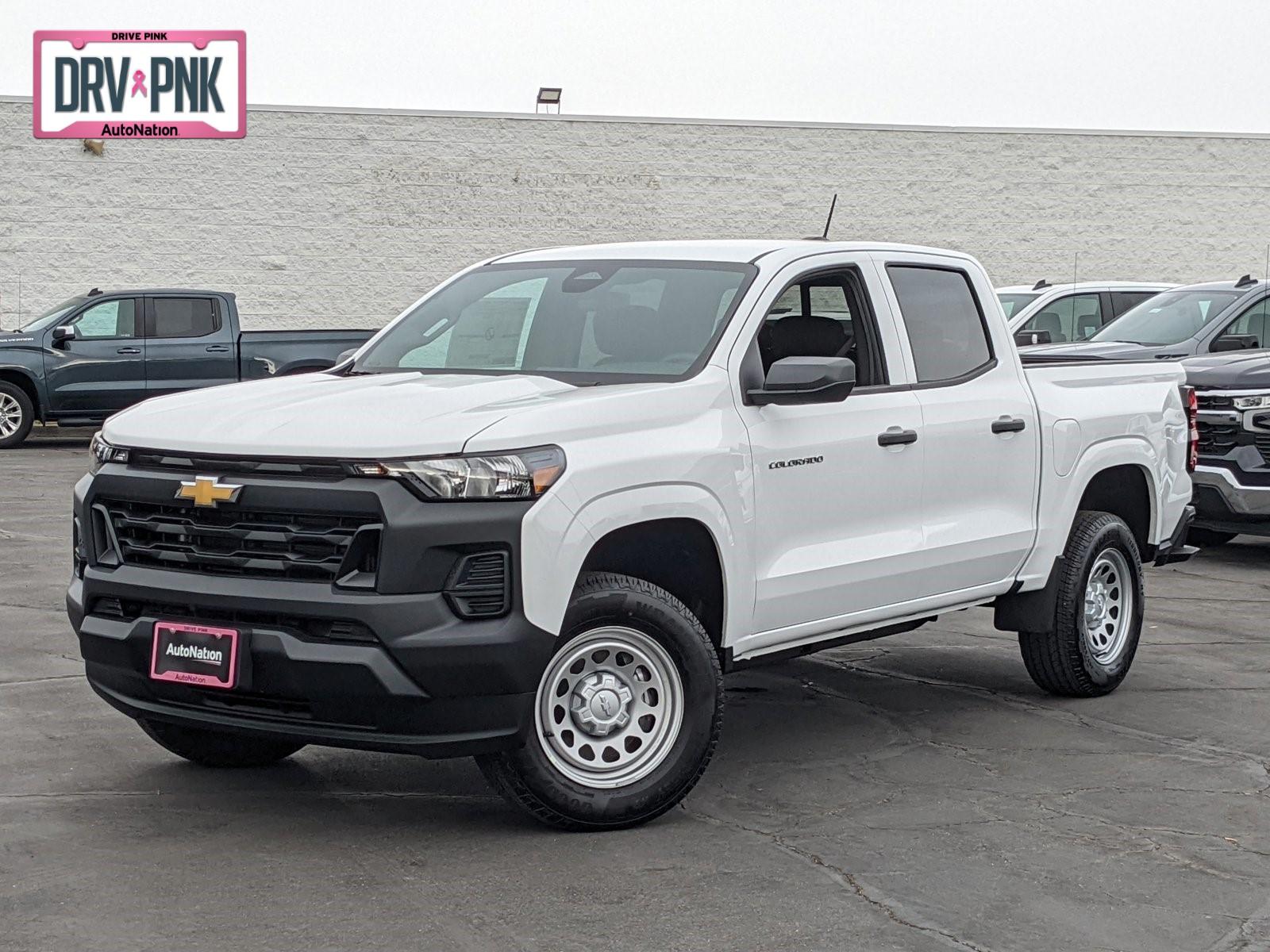 2024 Chevrolet Colorado Vehicle Photo in VALENCIA, CA 91355-1705