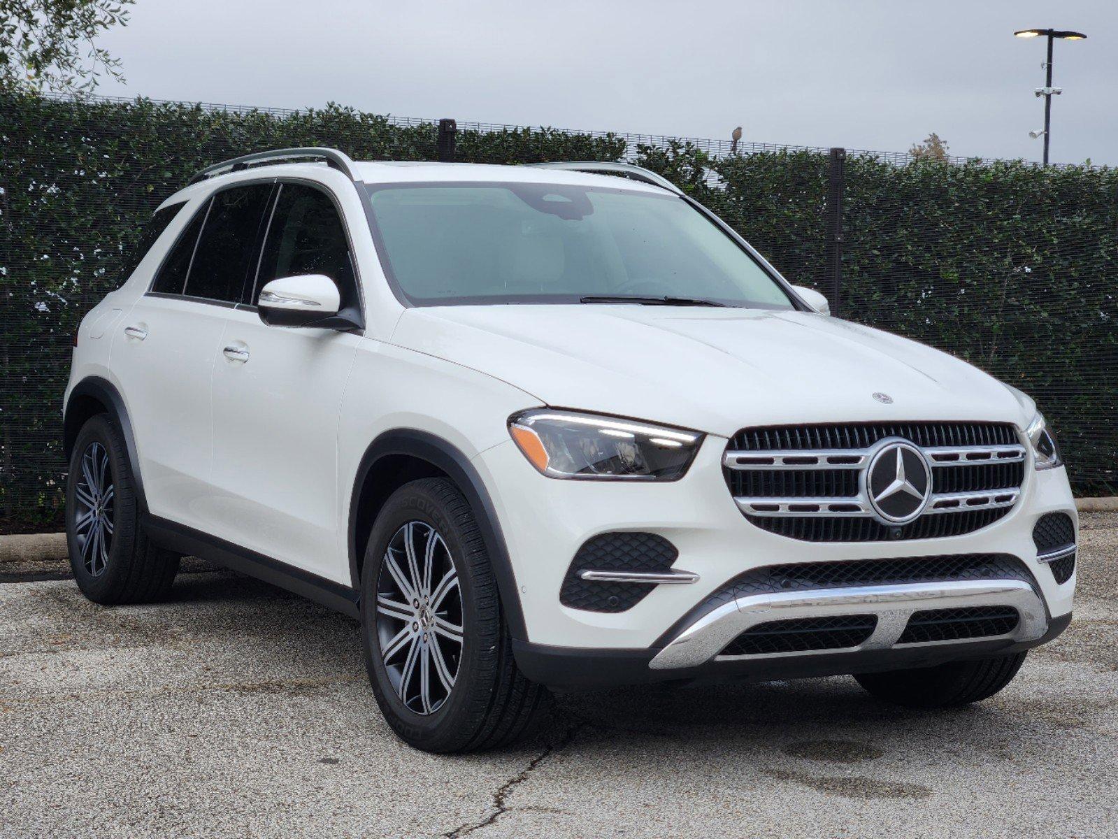 2025 Mercedes-Benz GLE Vehicle Photo in HOUSTON, TX 77079