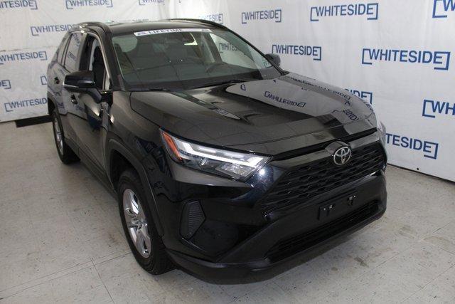 2022 Toyota RAV4 Vehicle Photo in SAINT CLAIRSVILLE, OH 43950-8512