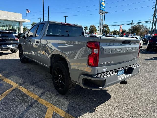 2024 Chevrolet Silverado 1500 Custom photo 5