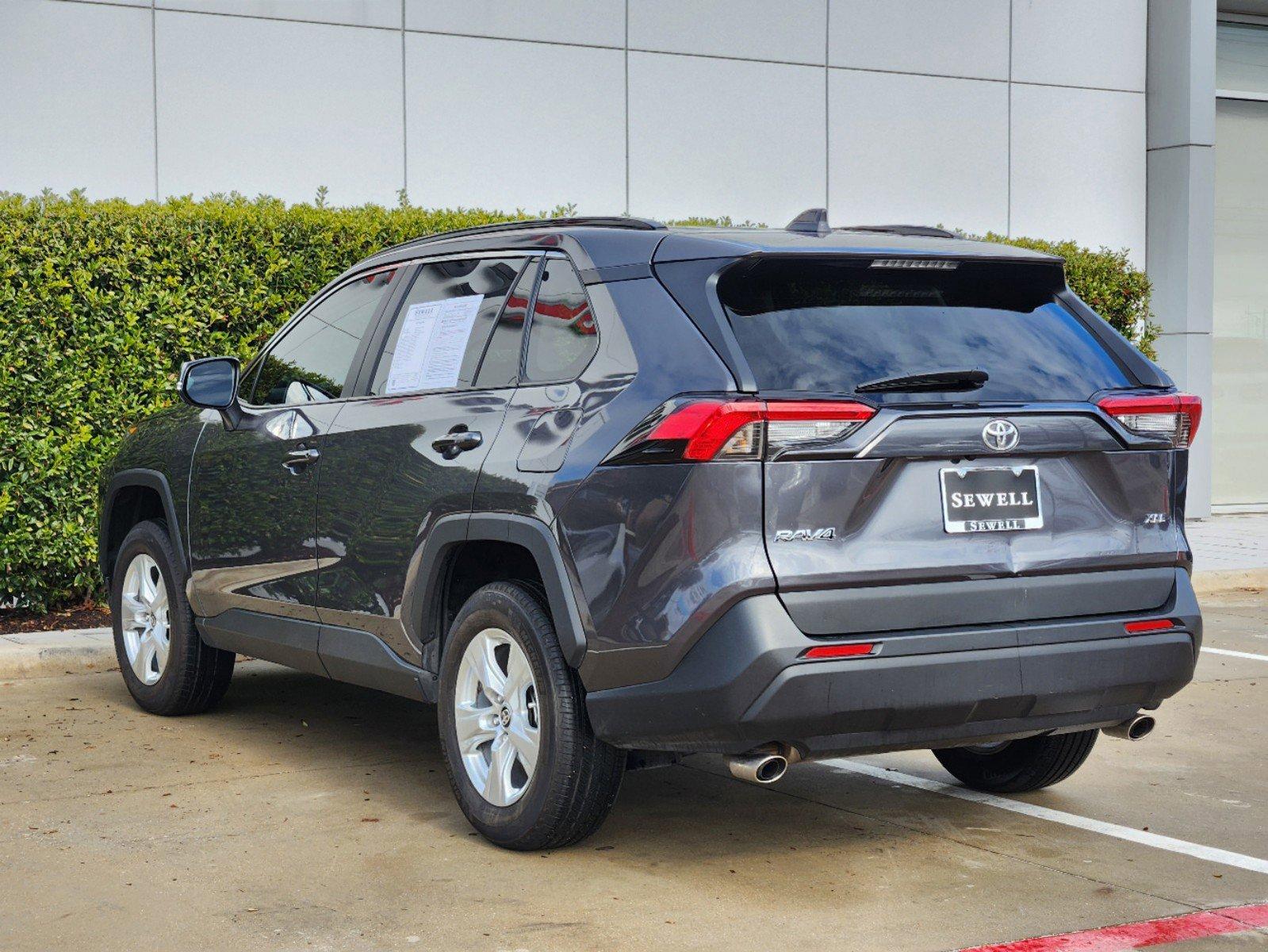 2021 Toyota RAV4 Vehicle Photo in MCKINNEY, TX 75070