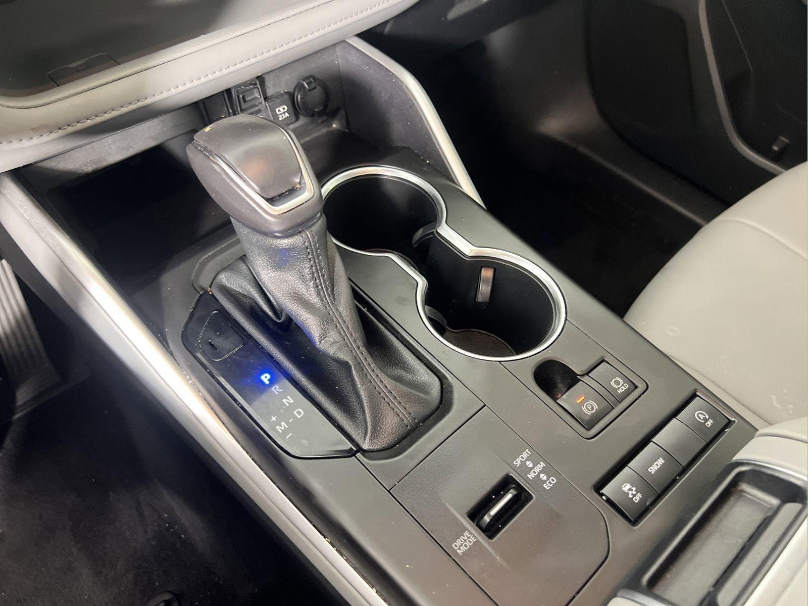 2021 Toyota Highlander Vehicle Photo in GEORGETOWN, TX 78626-7508