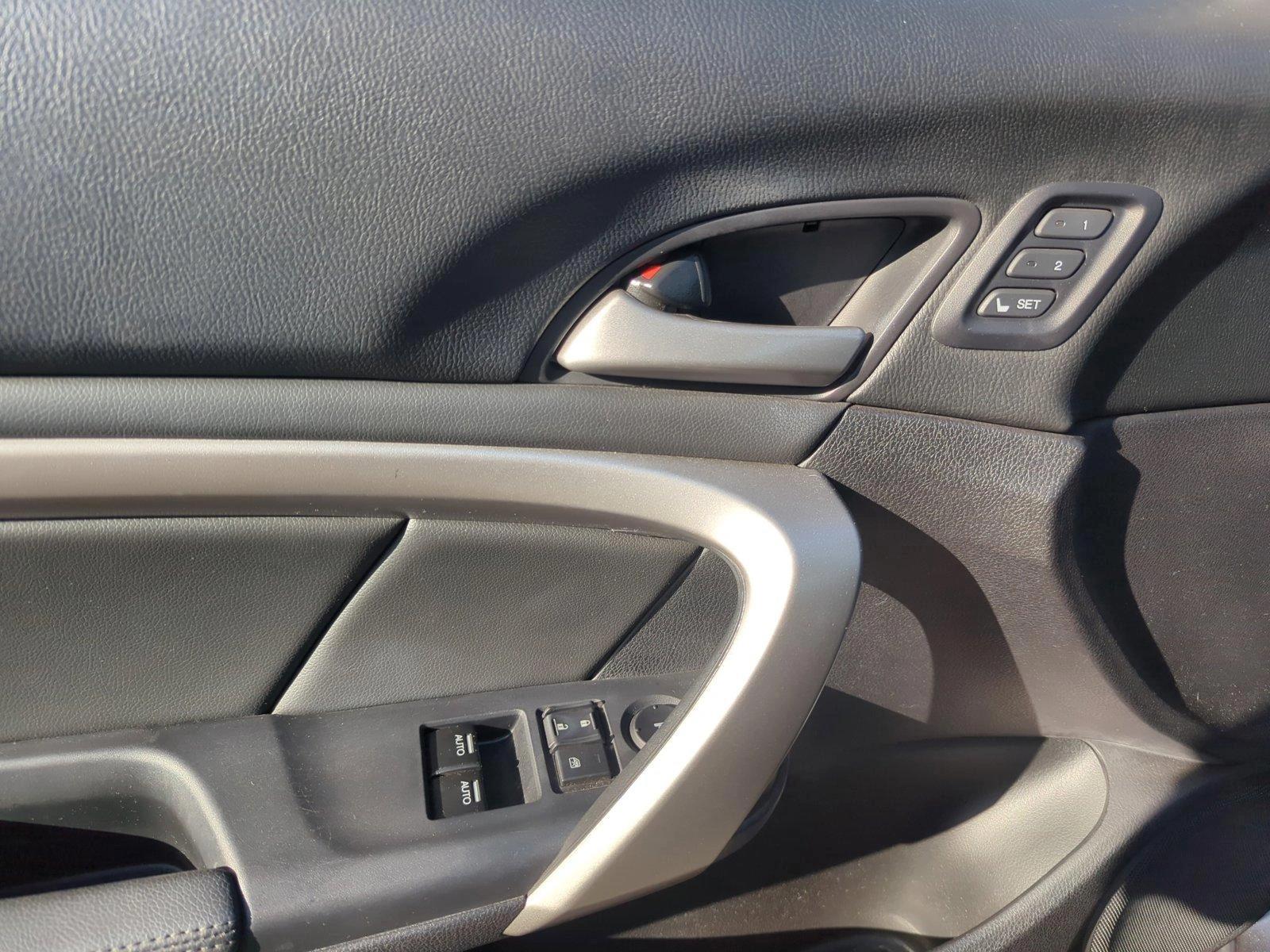 2011 Honda Accord Coupe Vehicle Photo in Memphis, TN 38125