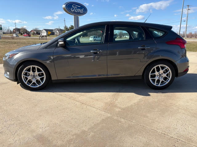 Used 2015 Ford Focus SE with VIN 1FADP3K26FL305125 for sale in Parkersburg, IA