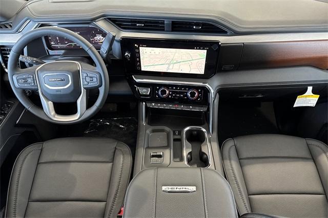2025 GMC Sierra 2500 HD Vehicle Photo in ELK GROVE, CA 95757-8703