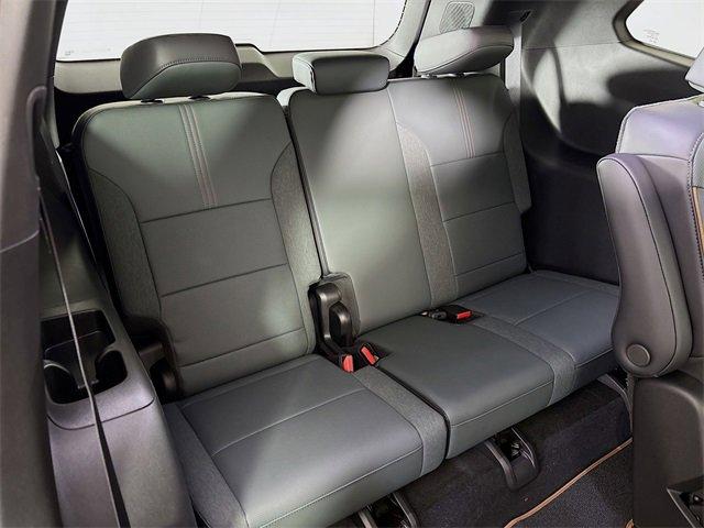 2025 GMC Acadia Vehicle Photo in PUYALLUP, WA 98371-4149