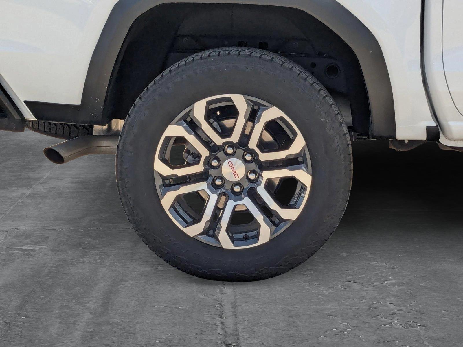 2024 GMC Canyon Vehicle Photo in St. Petersburg, FL 33713