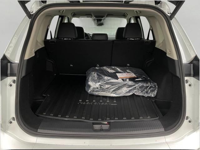 2025 Nissan Rogue Vehicle Photo in Appleton, WI 54913