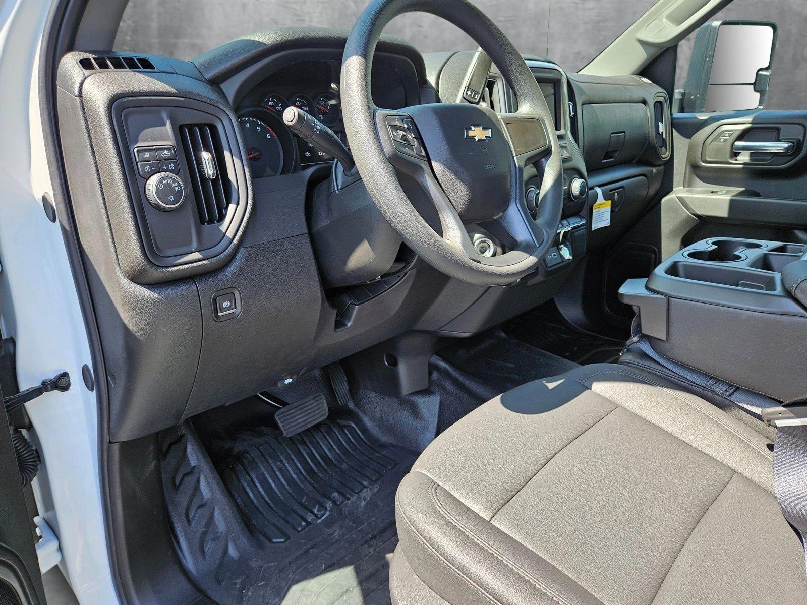 2025 Chevrolet Silverado 2500 HD Vehicle Photo in GREENACRES, FL 33463-3207