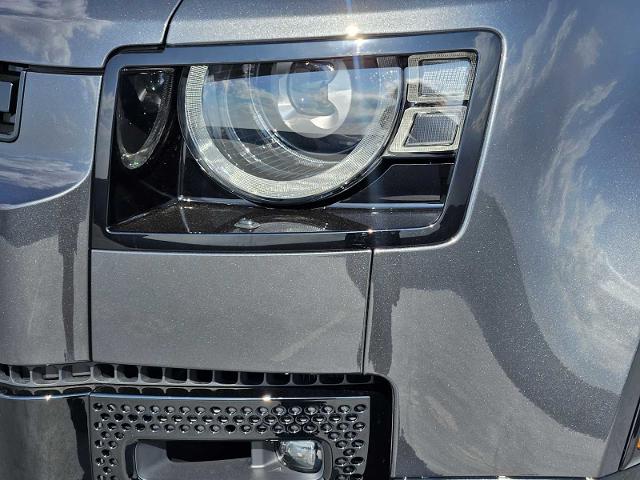 2025 Defender Vehicle Photo in AUSTIN, TX 78717