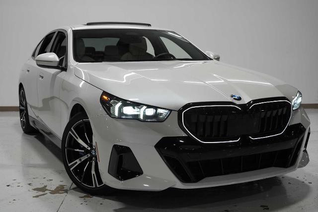 2024 BMW 530i Vehicle Photo in GRAPEVINE, TX 76051