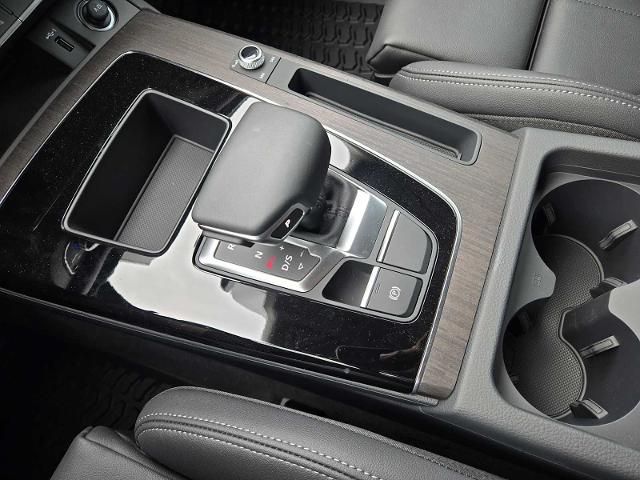 2025 Audi Q5 Vehicle Photo in SUGAR LAND, TX 77478
