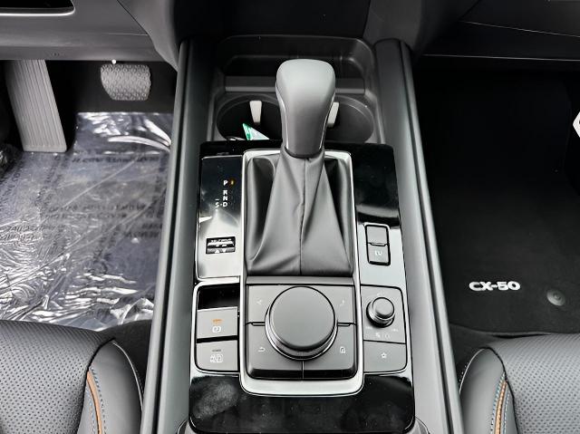 2025 Mazda CX-50 Hybrid Vehicle Photo in Green Bay, WI 54304
