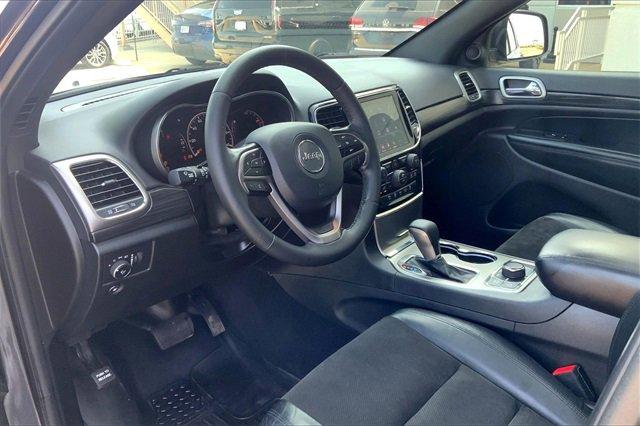 2019 Jeep Grand Cherokee Vehicle Photo in TOPEKA, KS 66609-0000