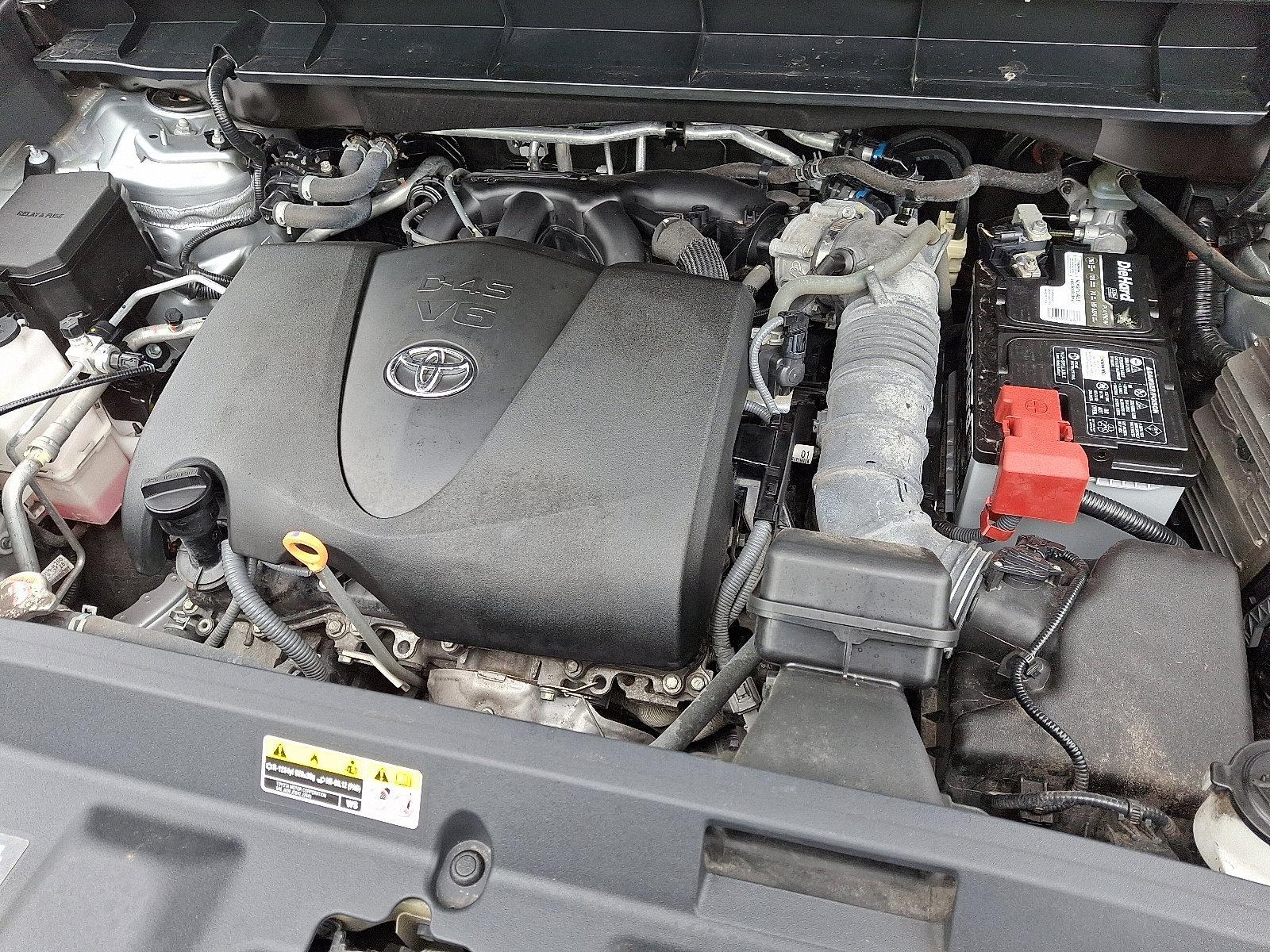 2021 Toyota Highlander Vehicle Photo in Trevose, PA 19053