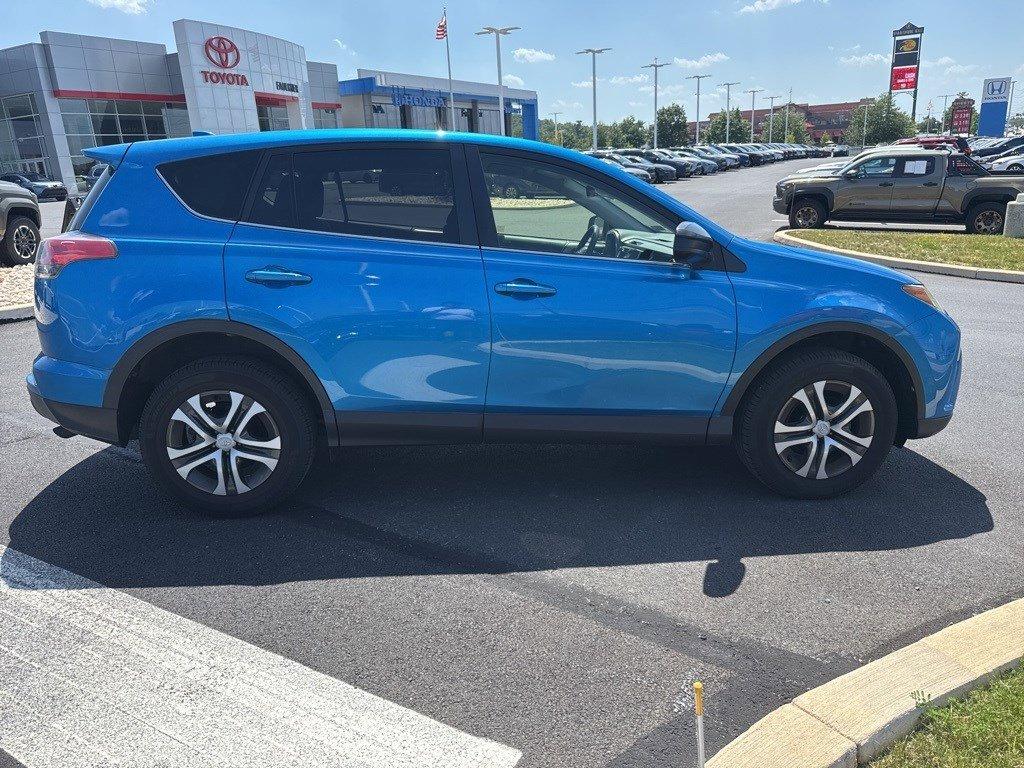 2018 Toyota RAV4 Vehicle Photo in Harrisburg, PA 17111