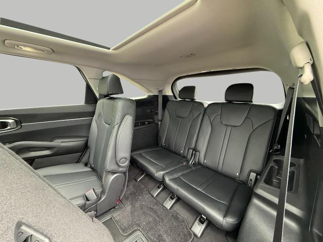 2021 Kia Sorento Hybrid Vehicle Photo in Appleton, WI 54914
