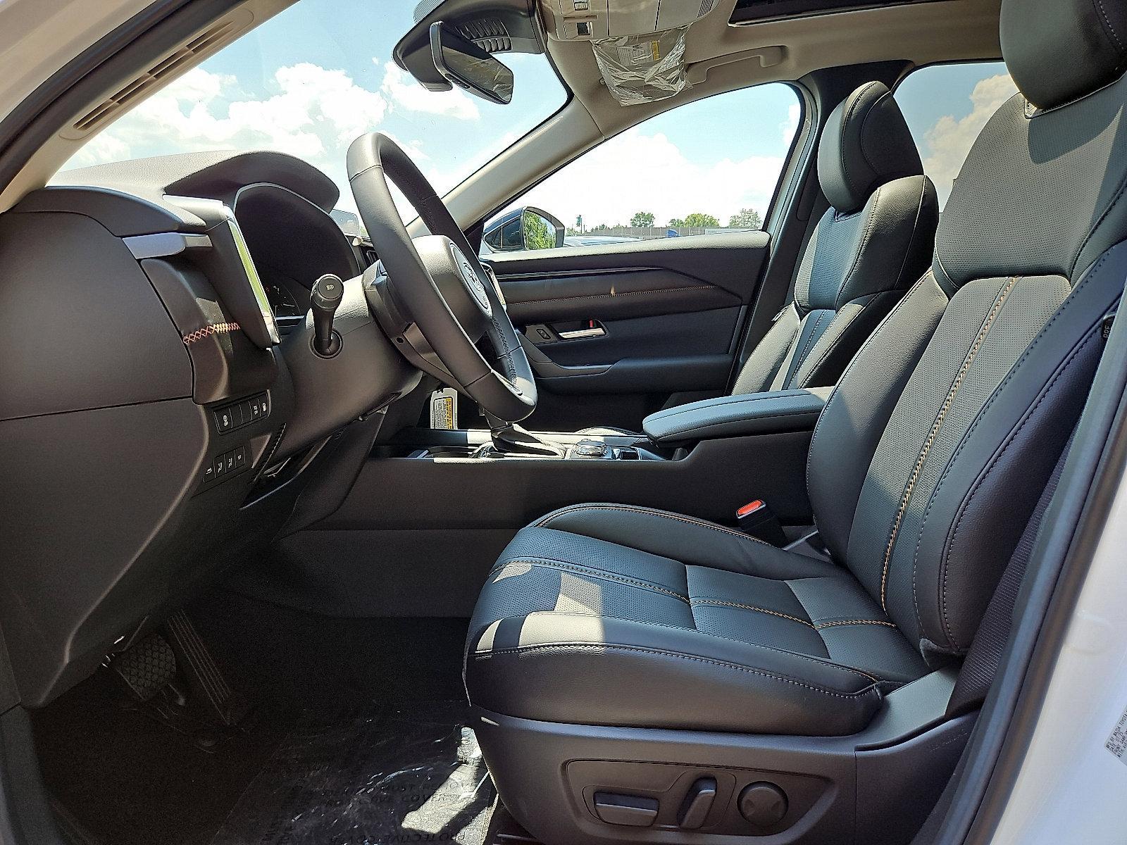 2025 Mazda CX-50 Hybrid Vehicle Photo in Trevose, PA 19053