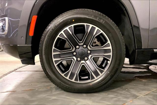 2022 Jeep Wagoneer Vehicle Photo in Kansas City, MO 64114
