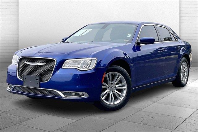 2019 Chrysler 300 Vehicle Photo in INDEPENDENCE, MO 64055-1314