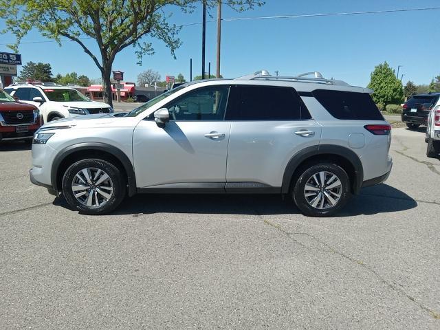 Nissan Pathfinder | Rob Green Nissan