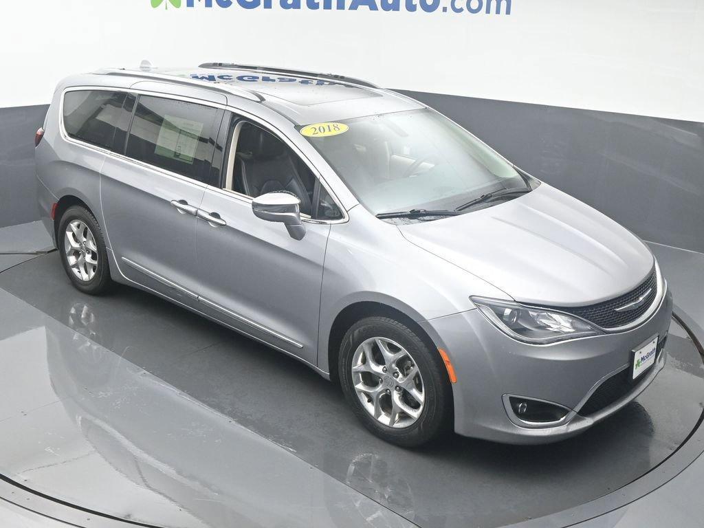 2018 Chrysler Pacifica Vehicle Photo in Marion, IA 52302