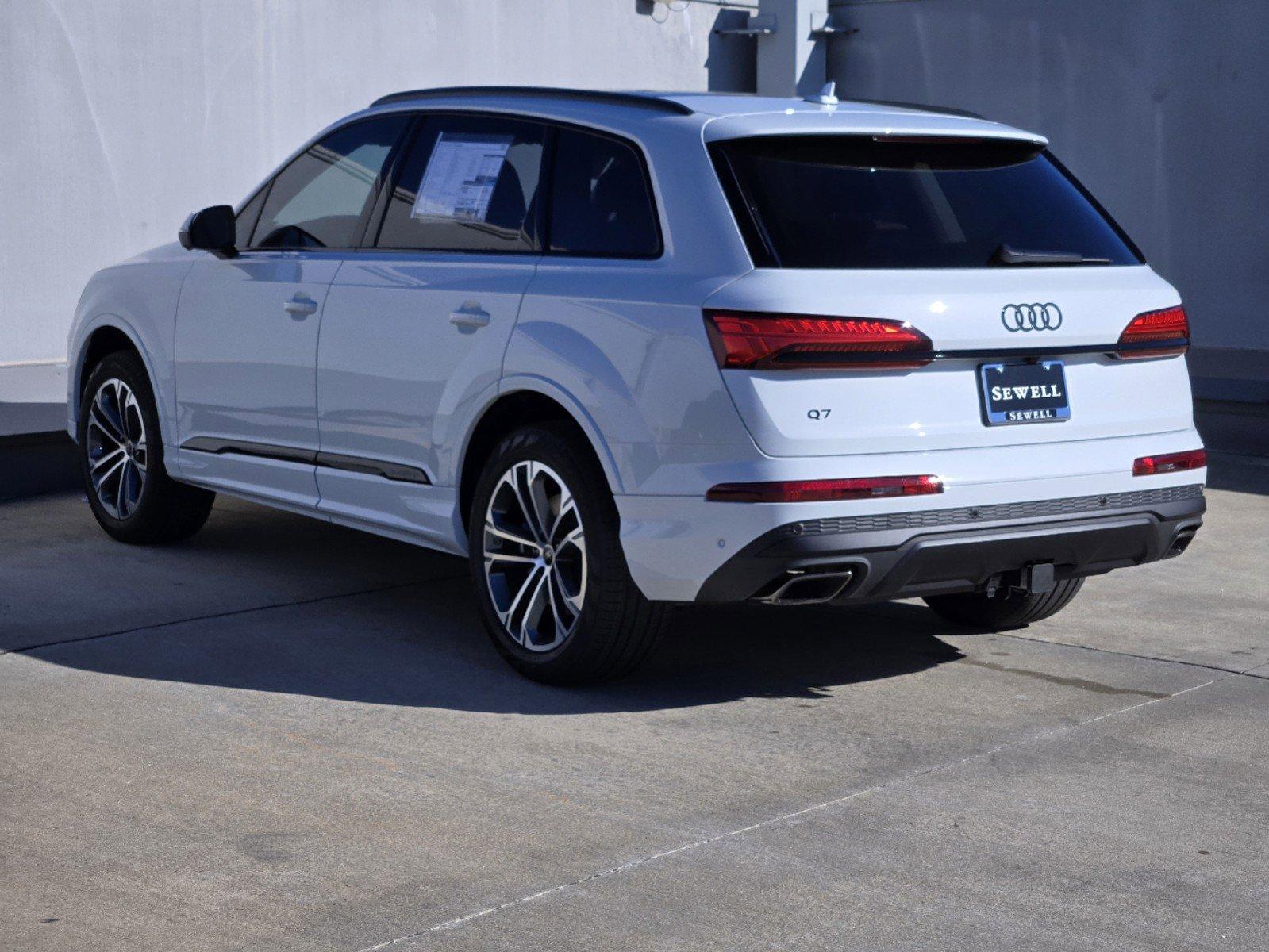 2025 Audi Q7 Vehicle Photo in SUGAR LAND, TX 77478