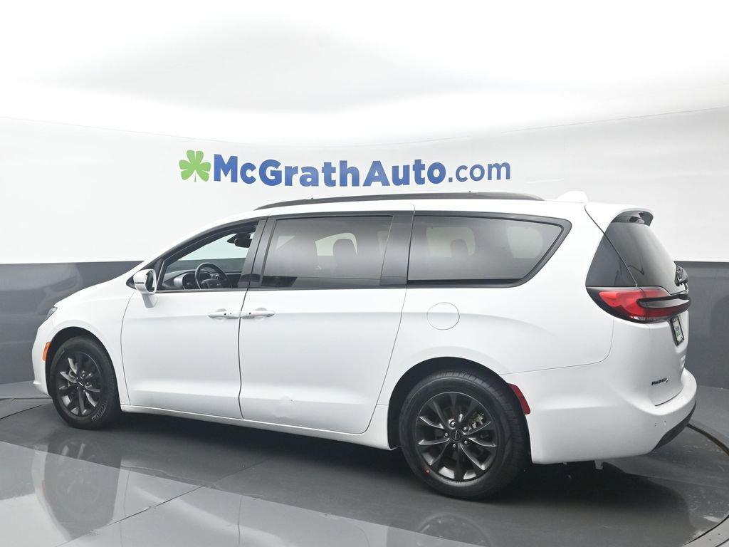 2021 Chrysler Pacifica Vehicle Photo in Cedar Rapids, IA 52402