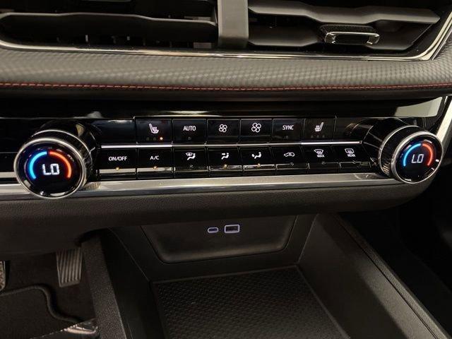 2025 Chevrolet Equinox Vehicle Photo in PHOENIX, AZ 85014-3381