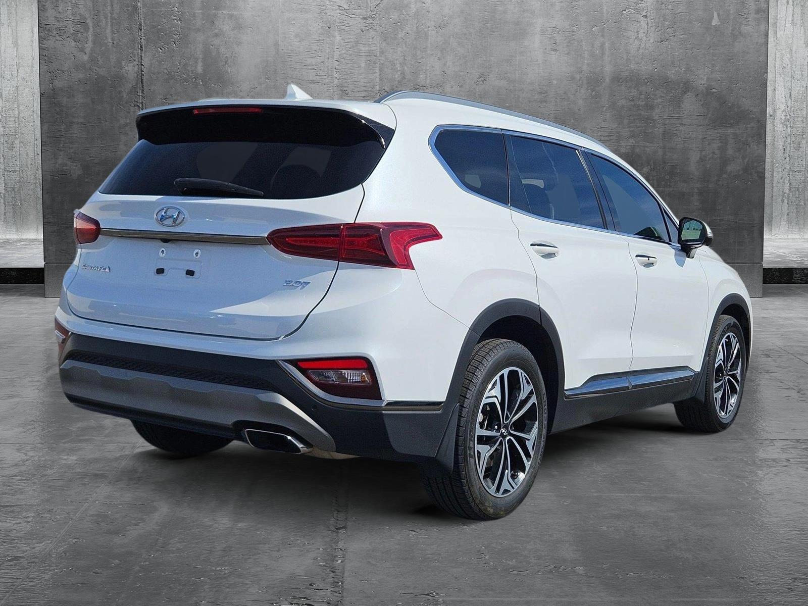 2020 Hyundai Santa Fe Vehicle Photo in GILBERT, AZ 85297-0446