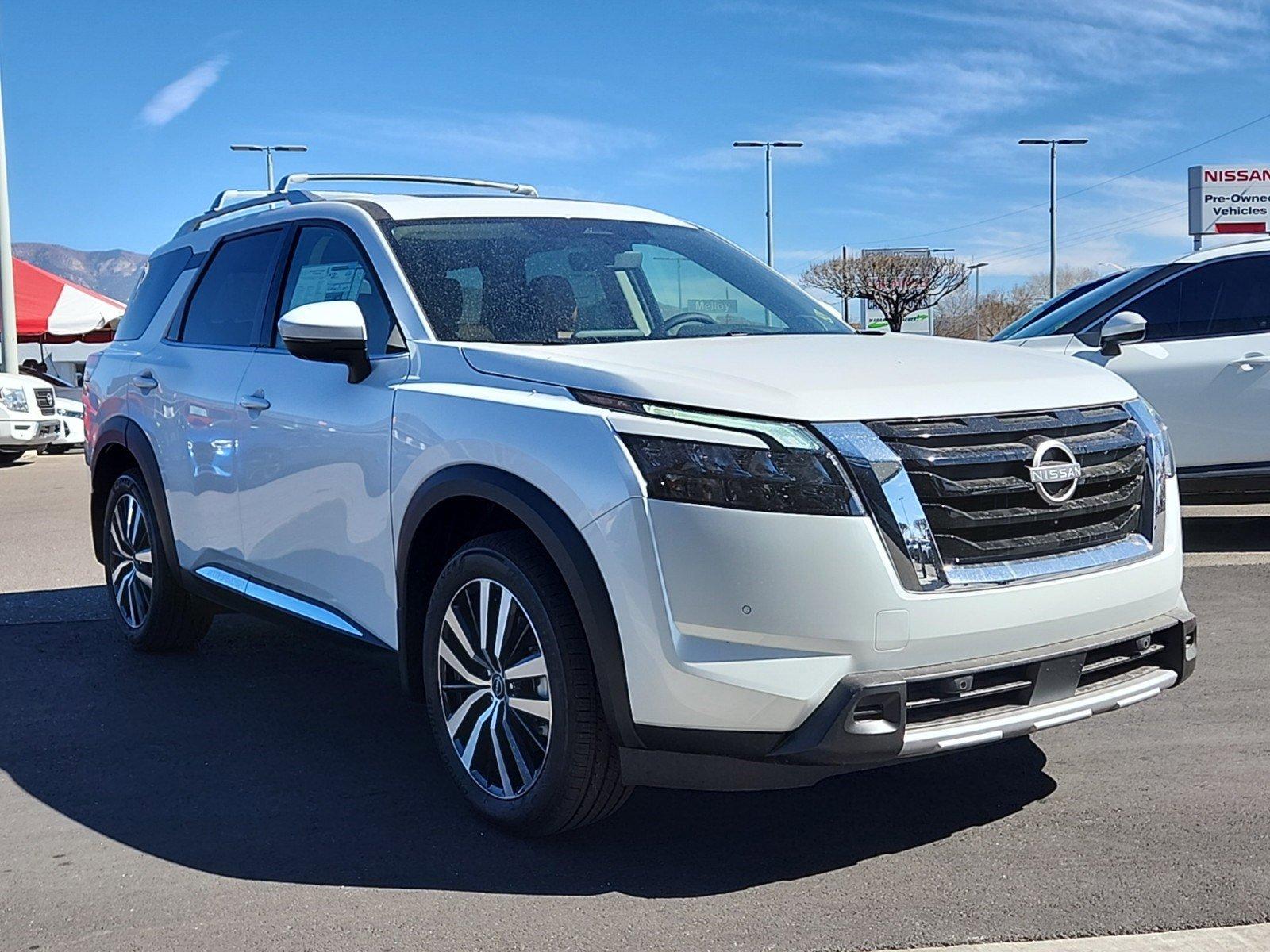 2025 Nissan Pathfinder Vehicle Photo in Albuquerque, NM 87110