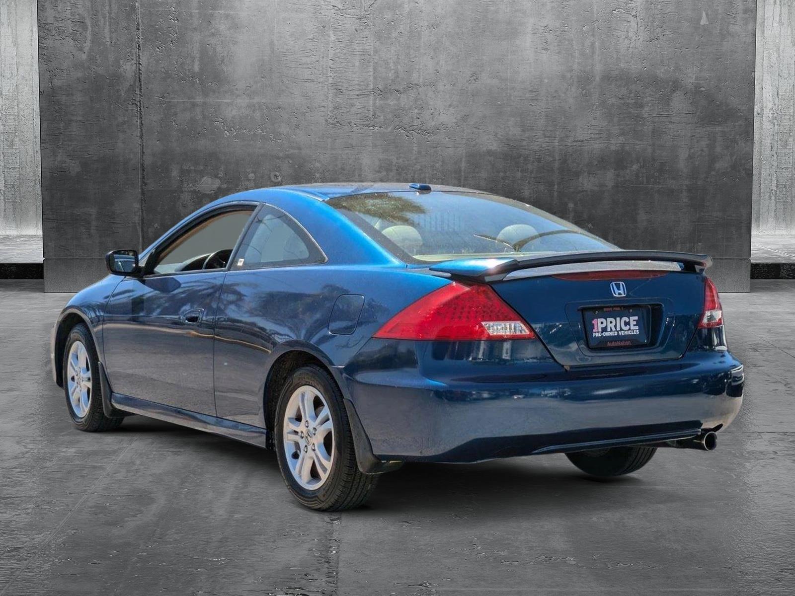 2006 Honda Accord Coupe Vehicle Photo in Tampa, FL 33614