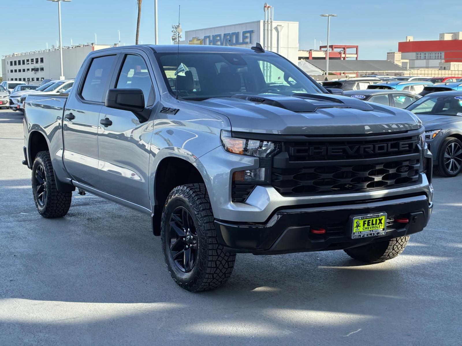 2025 Chevrolet Silverado 1500 Vehicle Photo in LOS ANGELES, CA 90007-3794